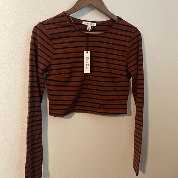 NWT Brown Striped Two Piece Set - Picture 3 of 8